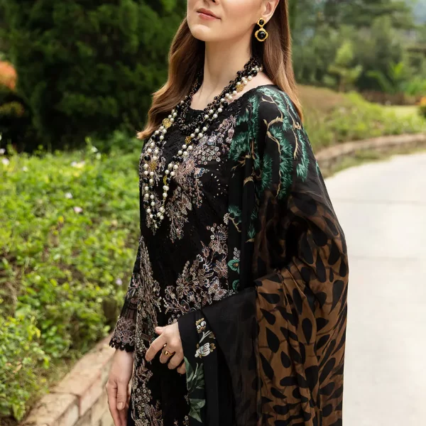 Ramsha Pakistani designer dress featuring intricate embroidery and premium fabric – stylish ethnic wear for UK shoppers.